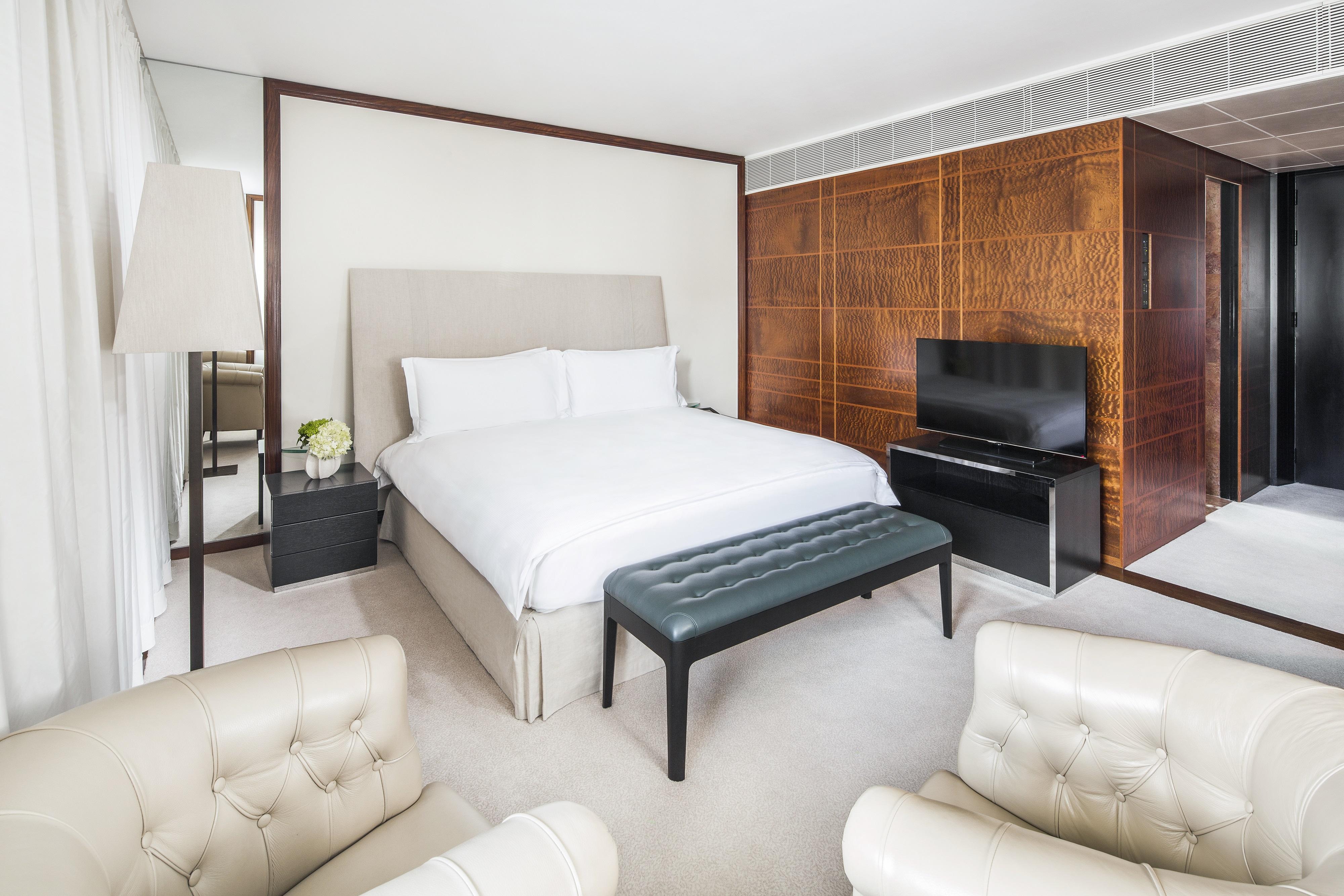 Como The Halkin London Bagian luar foto