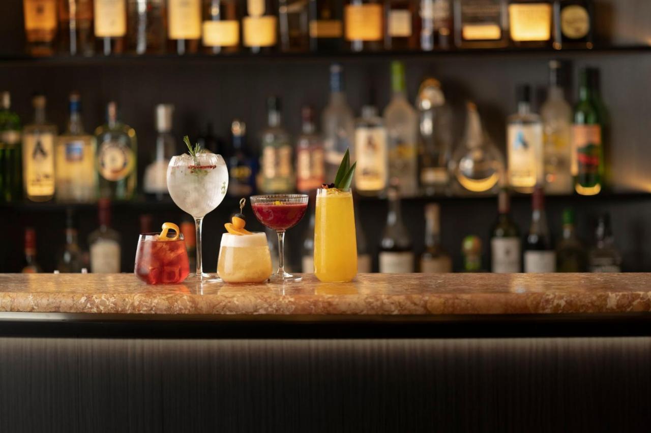 Como The Halkin London Bagian luar foto