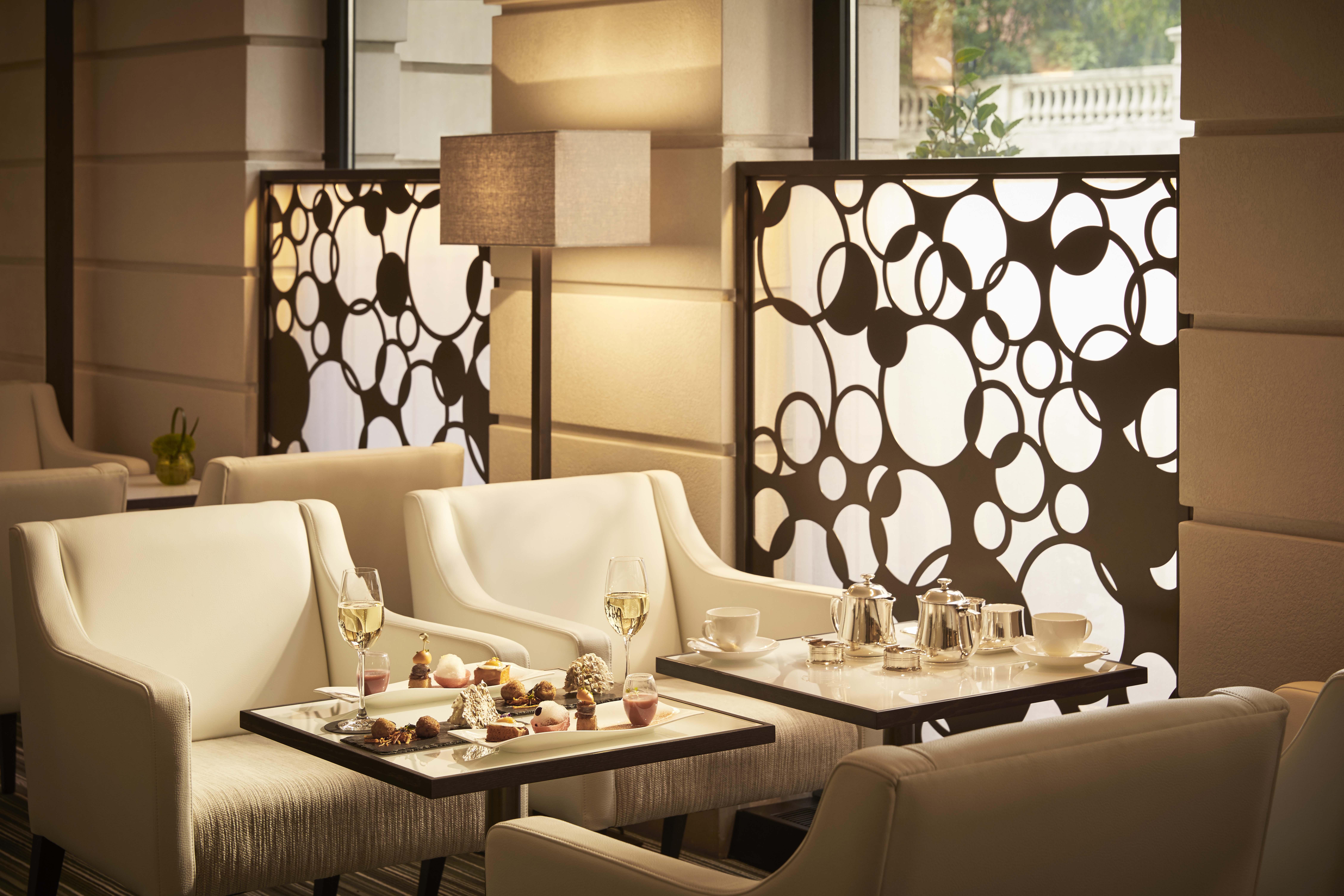 Como The Halkin London Bagian luar foto