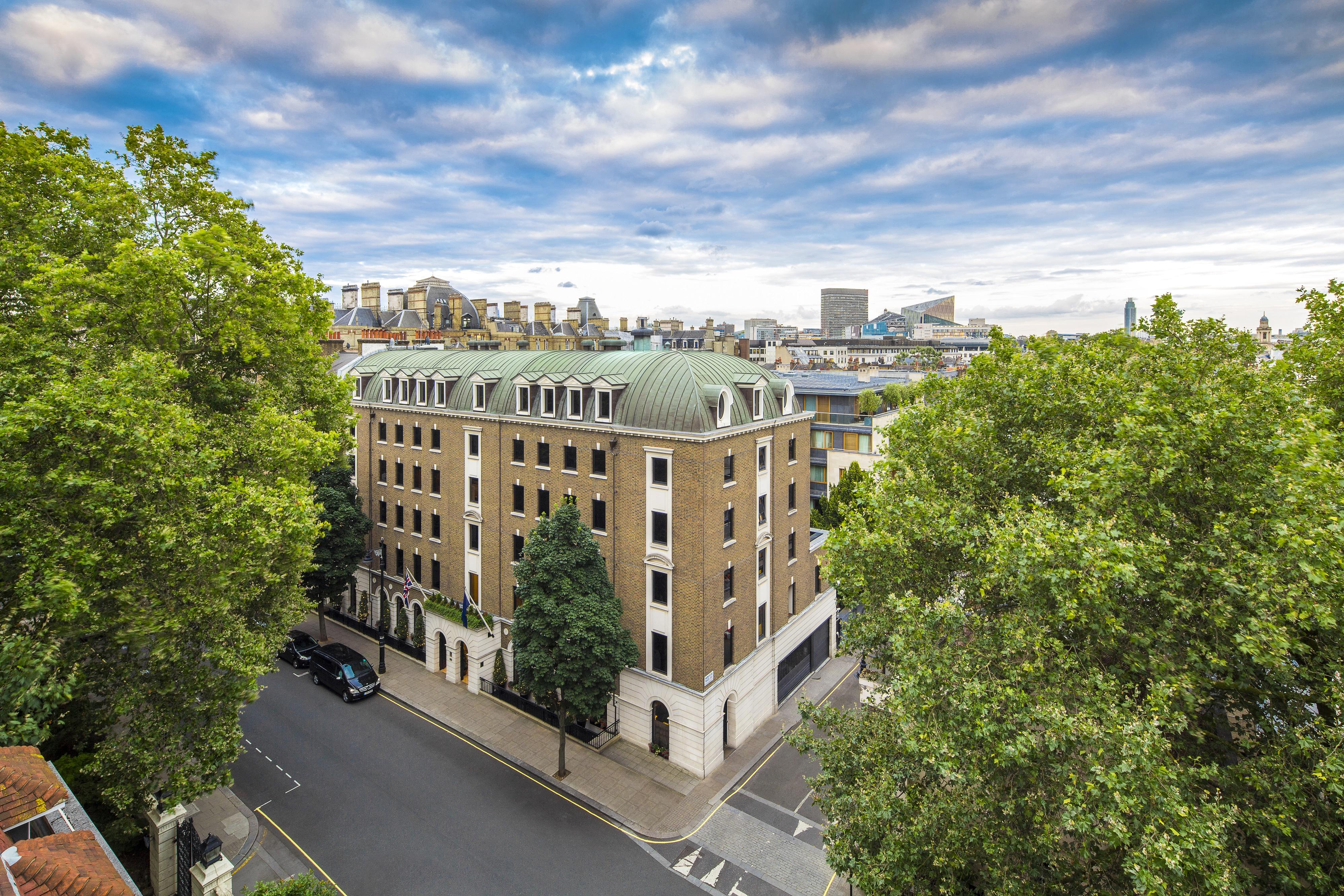 Como The Halkin London Bagian luar foto