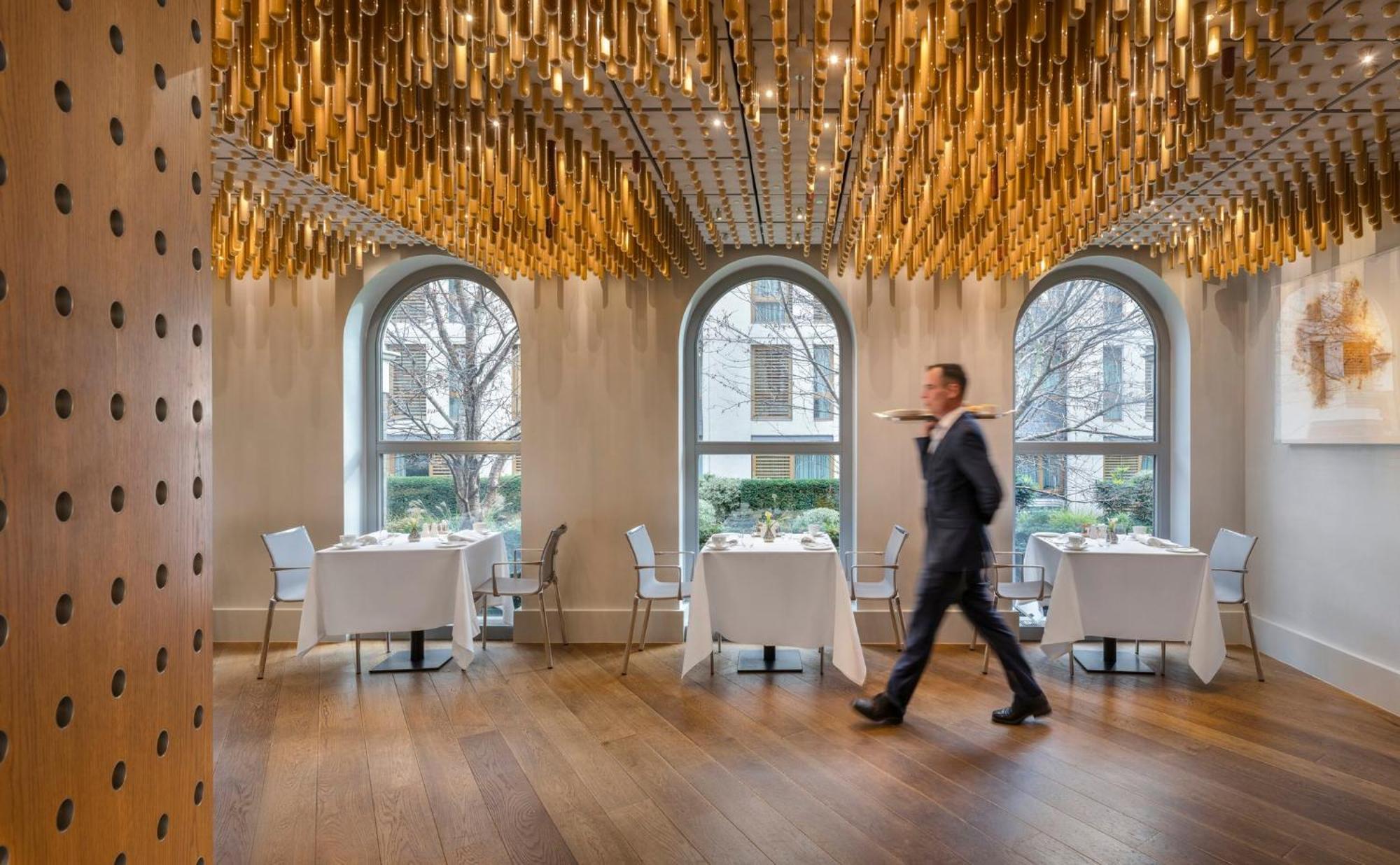 Como The Halkin London Bagian luar foto
